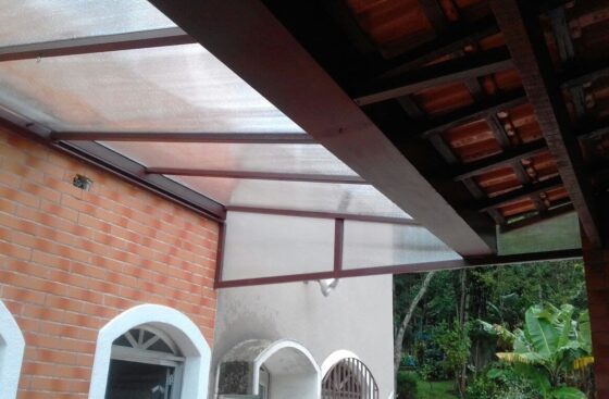 COBERTURA EM POLICARBONATO (103)